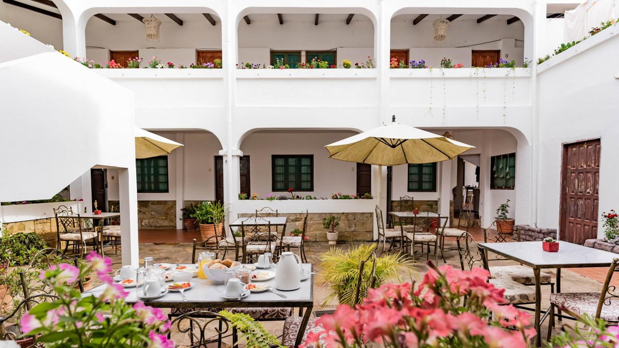 Mansion By Hotel Casablanca Samaipata Bagian luar foto